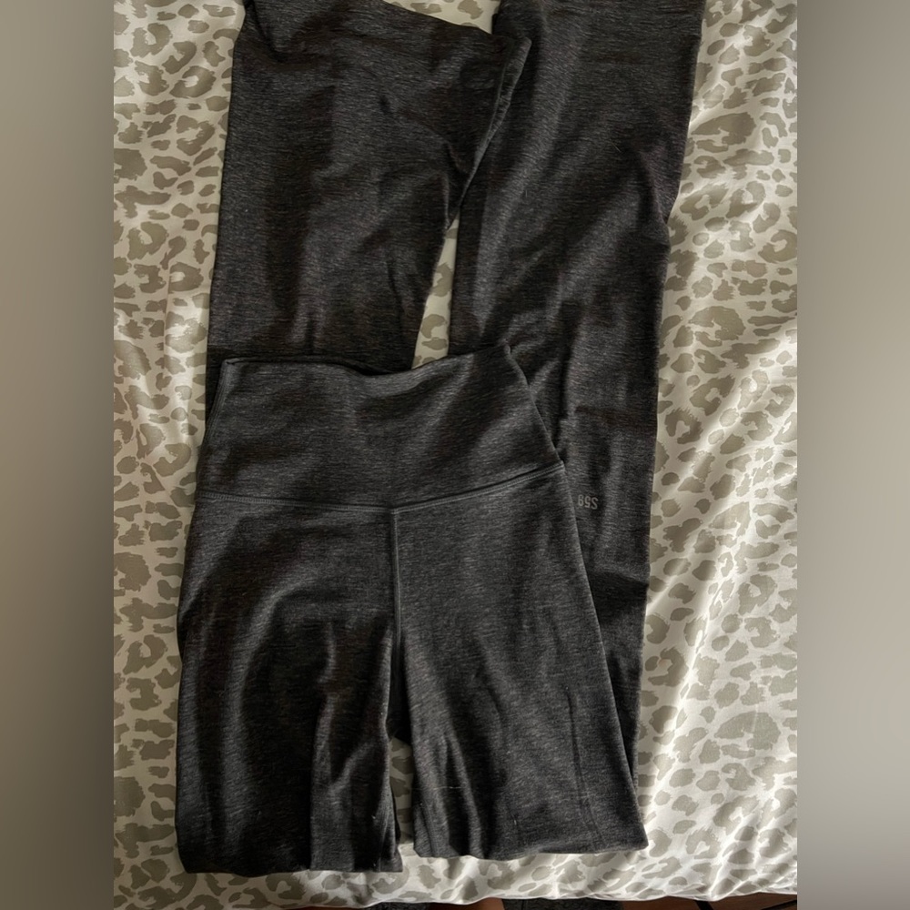 SPLITS59s flare leggings!!!